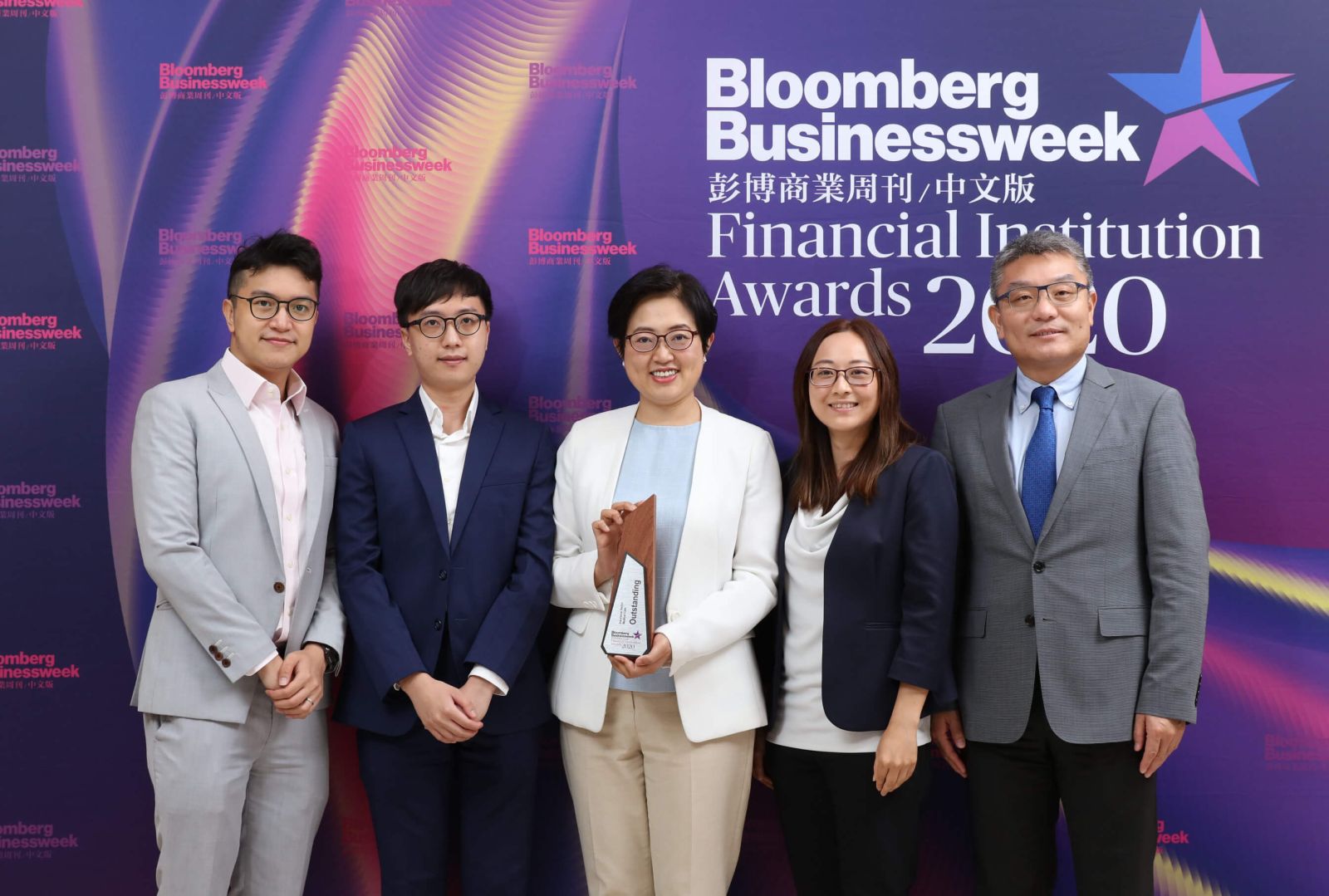 
                                                富通保險於《彭博商業周刊/中文版》金融機構大獎2020贏得三項傑出大獎